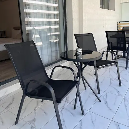 Del Mar Vista Apartment *